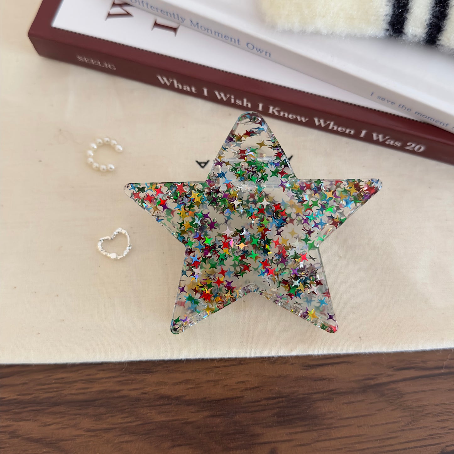 Y2K Star-Shaped Hair Claw Clip – Sweet & Bold