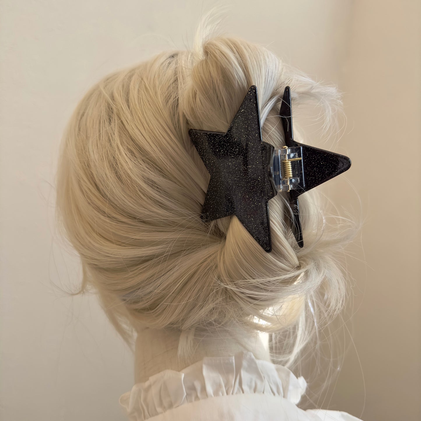 Y2K Star-Shaped Hair Claw Clip – Sweet & Bold