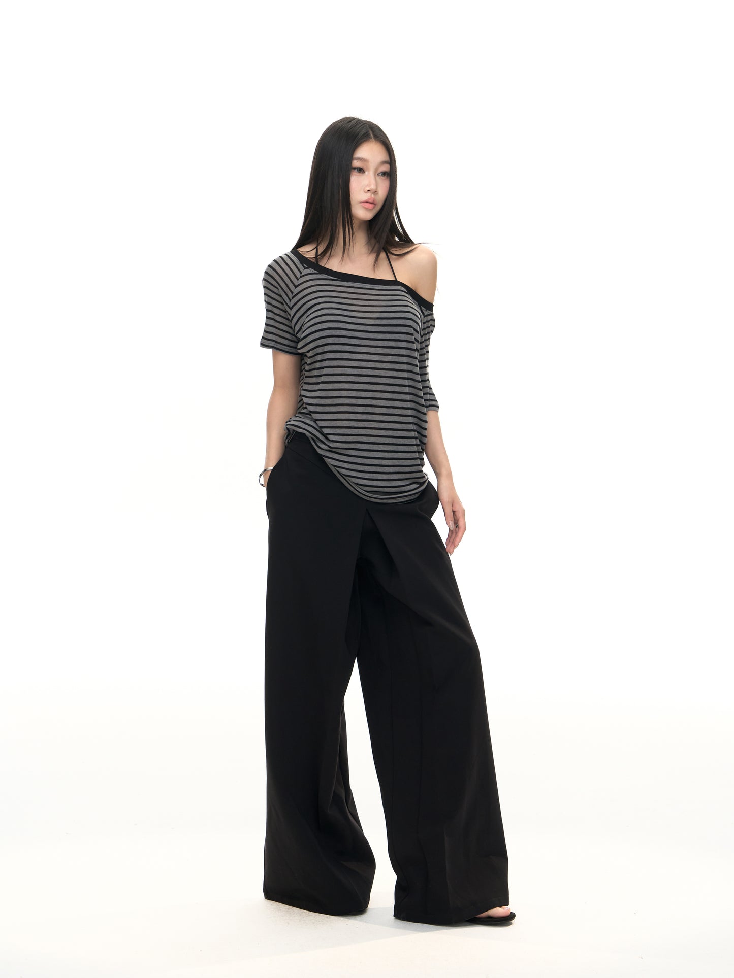 Loose Striped Off-Shoulder Tee