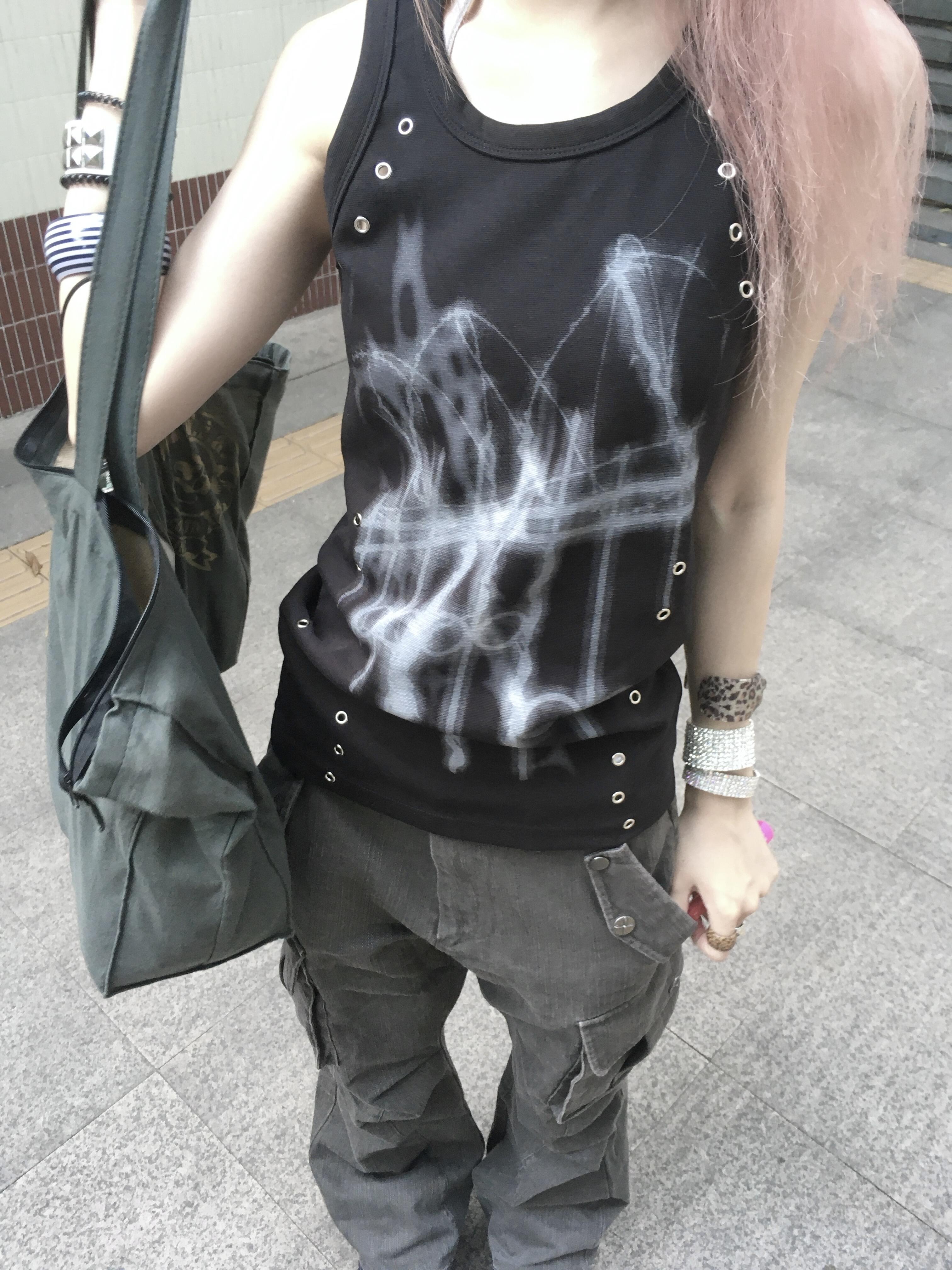 Y2K Subculture Print Metal Eyelet Tank Top